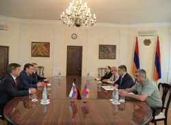 ՀՀ ԱԱԾ ծառայությունը պատրաստ է աջակցել ՀՀ-ում ՌԴ անվտանգության դաշնային ծառայության սահմանապահ վարչությանը. Ա. Վանեցյան