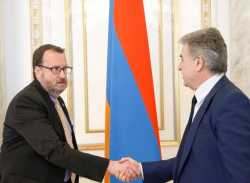 Դեսպանը հասկացել է, որ պետք է շտկել իրավիճակն և խնդրել է կառավարությանը ուղղել իր անունից ասված խոսքը.«Հրապարակ»