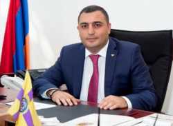  Էջմիածնի քաղաքապետ Կարեն Գրիգորյանի շնորհավորական ուղերձը Երկրապահի օրվա կապակցությամբ